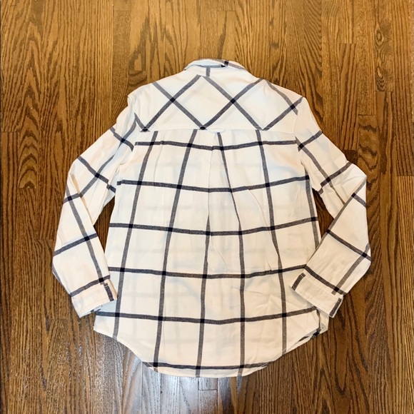 White & Black Thick Plaid Button Shirt - Picture 3 of 5